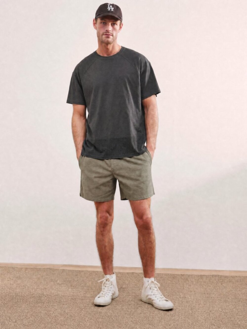 Alo Yoga L Mens Black Raglan Tee Mesh Hem Panel Short Sleeve Crew Made USA